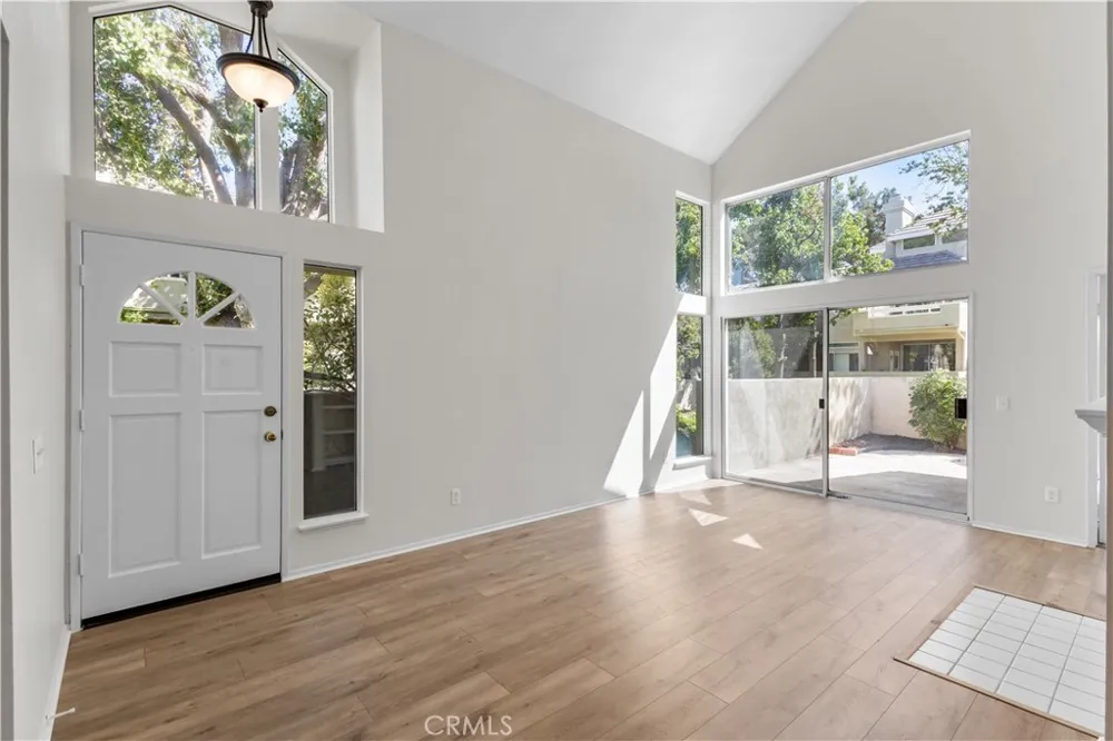 26127 Mcbean Parkway #35 Valencia, CA 91355