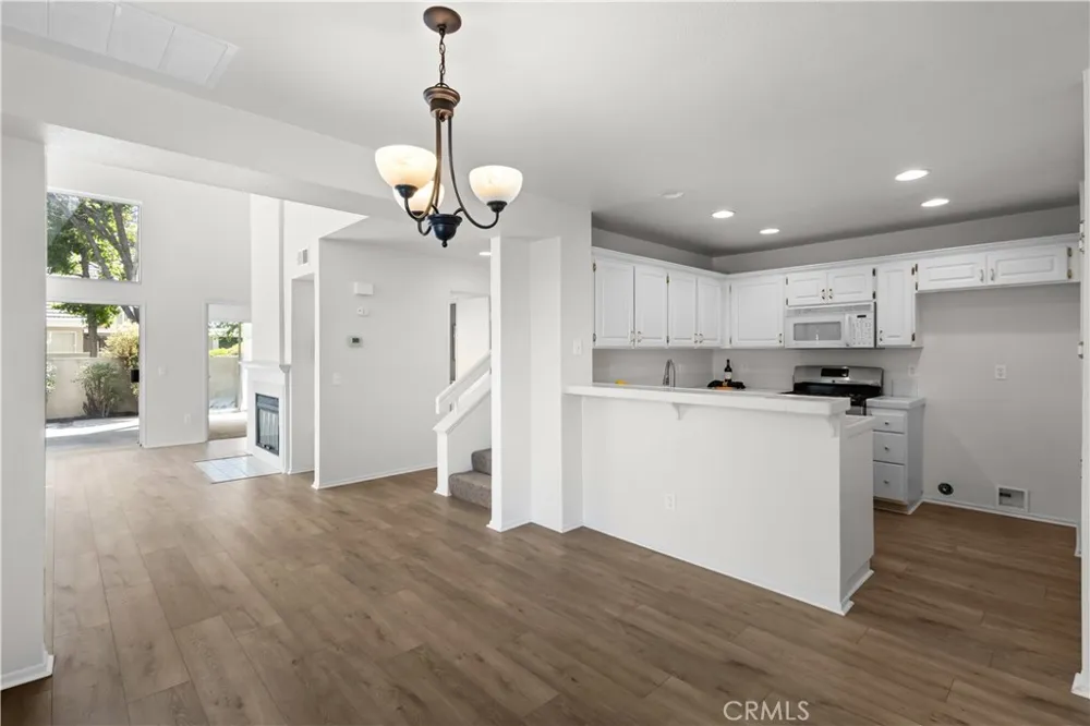 26127 Mcbean Parkway #35 Valencia, CA 91355