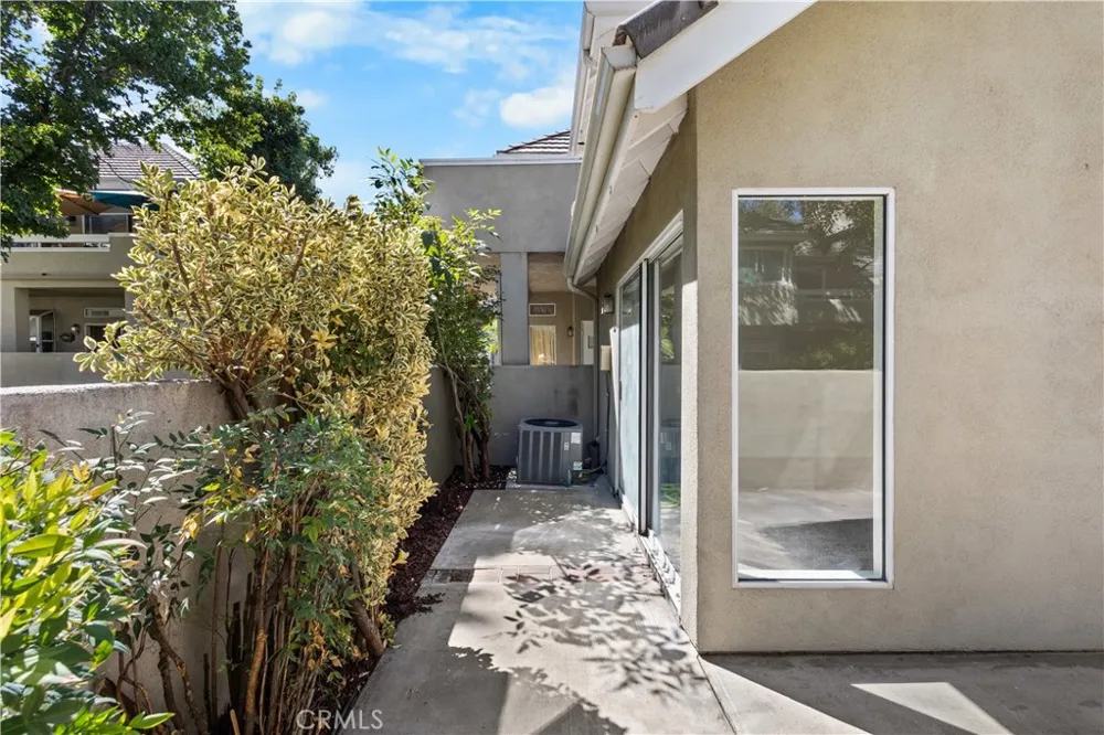 26127 Mcbean Parkway #35 Valencia, CA 91355