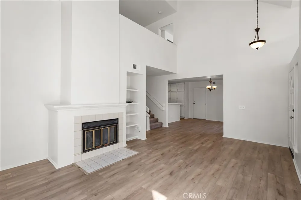 26127 Mcbean Parkway #35 Valencia, CA 91355