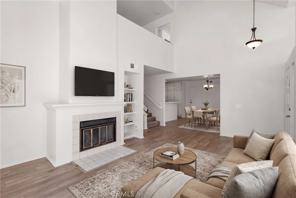 26127 Mcbean Parkway #35 Valencia, CA 91355