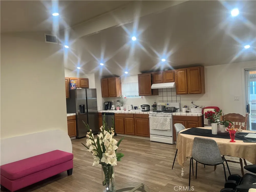 38657 Lilacview Palmdale, CA 93550
