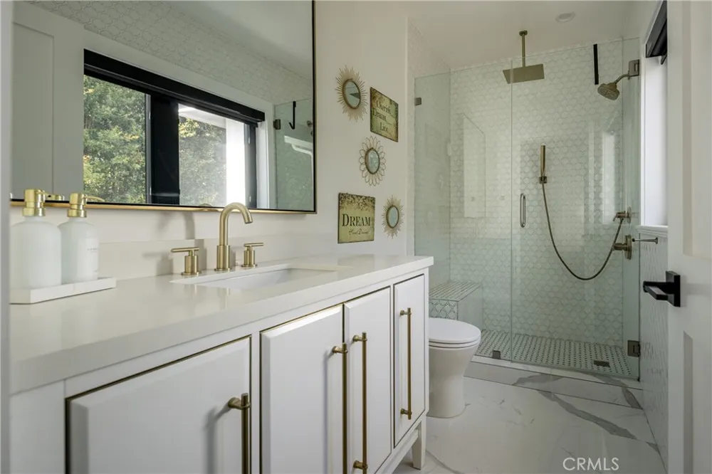 4637 Morella Avenue Valley Village, CA 91607
