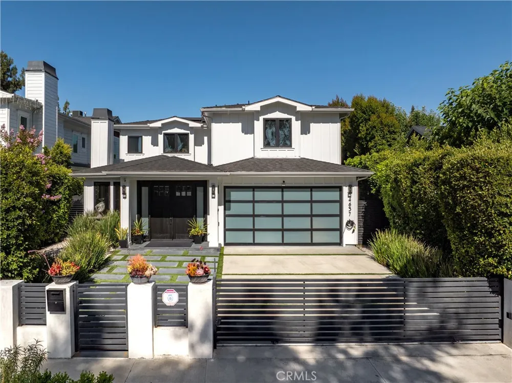 4637 Morella Avenue Valley Village, CA 91607