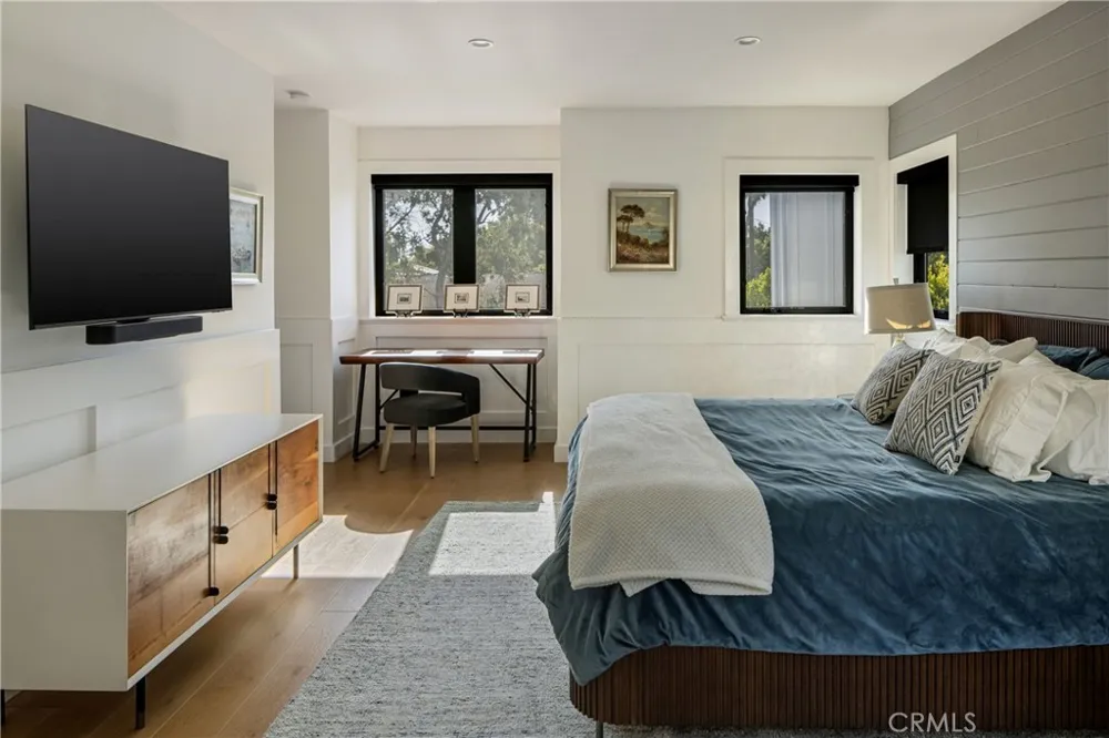 4637 Morella Avenue Valley Village, CA 91607