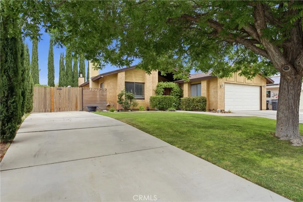 44237 Fine Street Lancaster, CA 93536