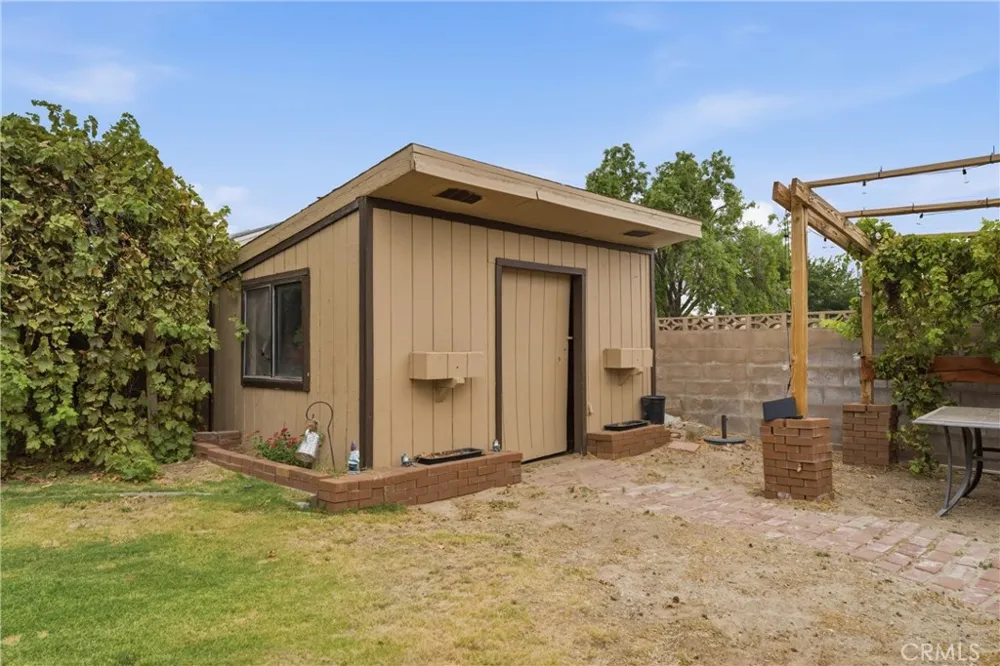 44237 Fine Street Lancaster, CA 93536
