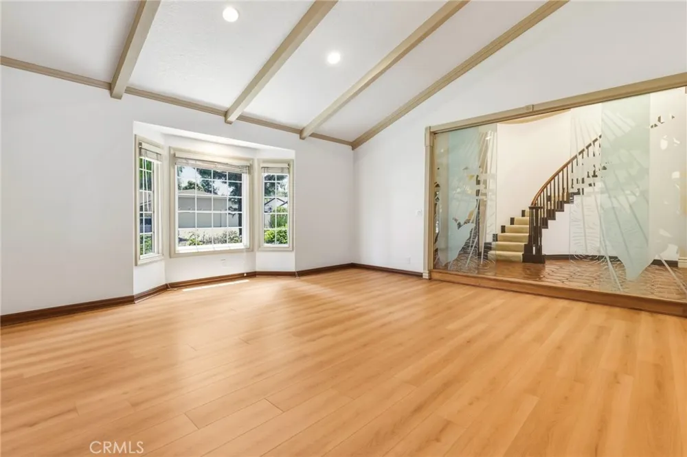 22231 Romar Street Chatsworth, CA 91311