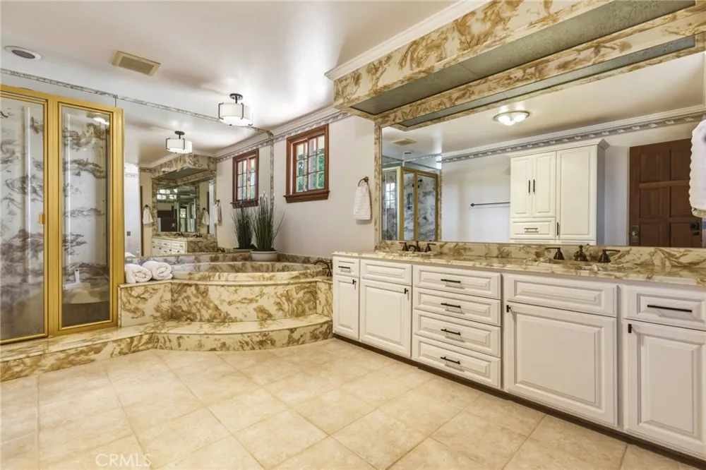 22231 Romar Street Chatsworth, CA 91311