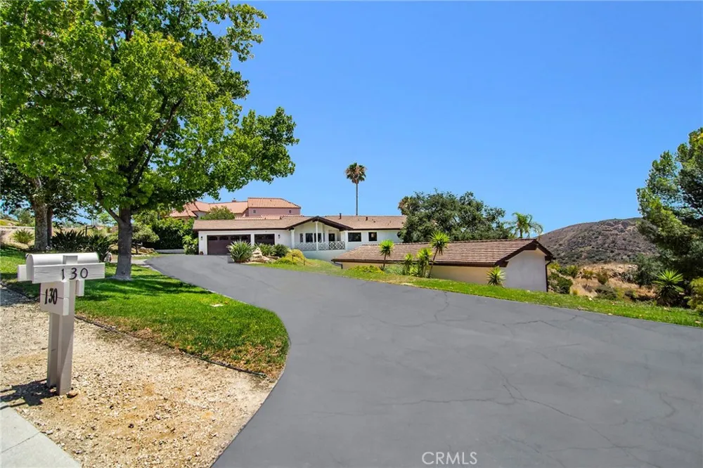 130 Dapplegray Road Bell Canyon, CA 91307