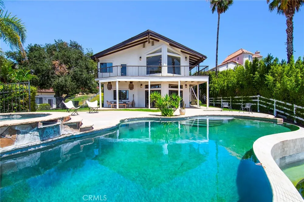 130 Dapplegray Road Bell Canyon, CA 91307