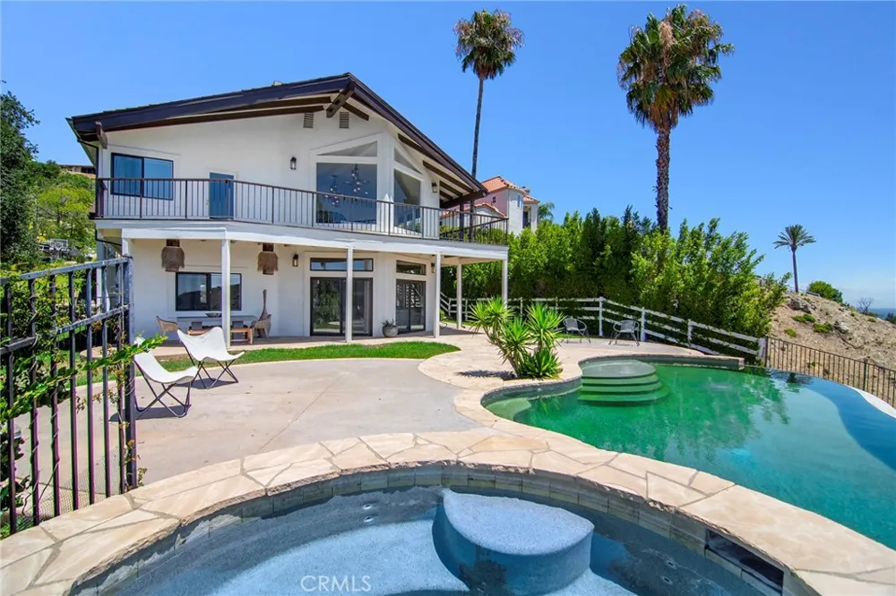 130 Dapplegray Road Bell Canyon, CA 91307