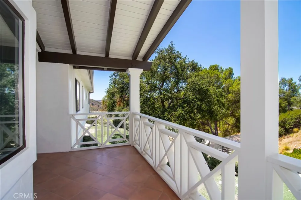 130 Dapplegray Road Bell Canyon, CA 91307