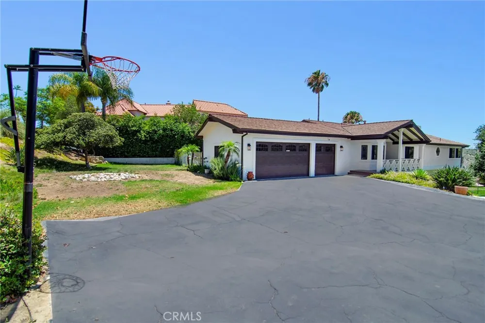 130 Dapplegray Road Bell Canyon, CA 91307