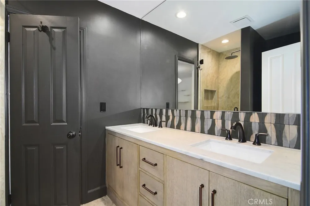 130 Dapplegray Road Bell Canyon, CA 91307