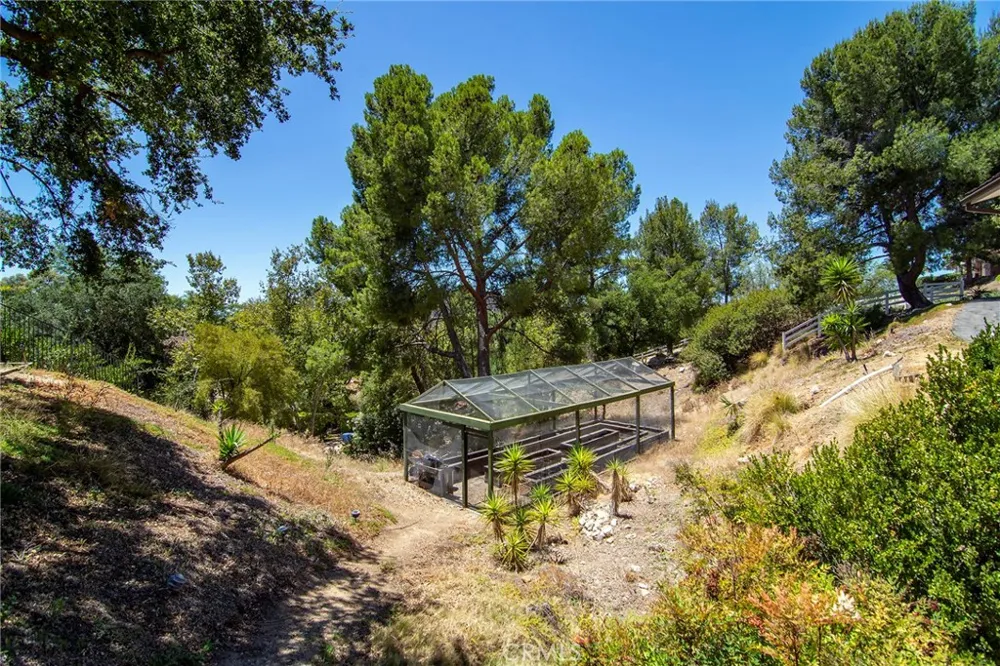 130 Dapplegray Road Bell Canyon, CA 91307