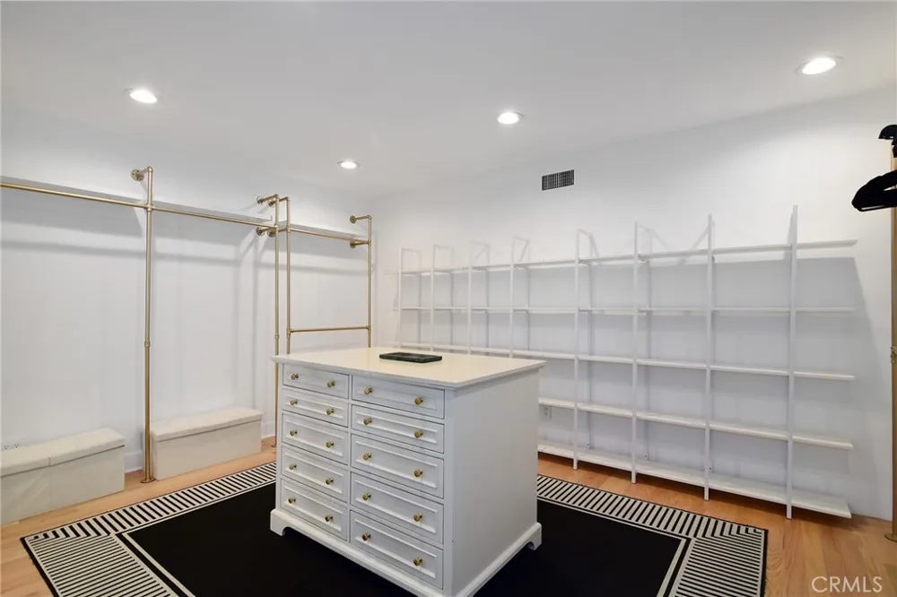 130 Dapplegray Road Bell Canyon, CA 91307