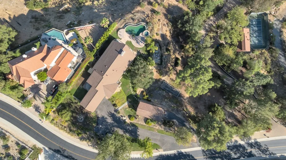 130 Dapplegray Road Bell Canyon, CA 91307