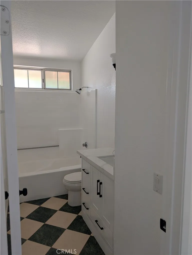 37427 Greenwich Court Palmdale, CA 93550