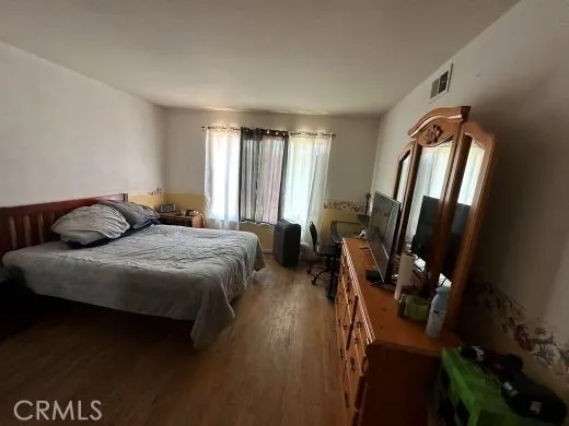22107 Barbacoa Saugus, CA 91350