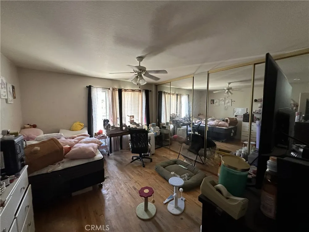 22107 Barbacoa Saugus, CA 91350