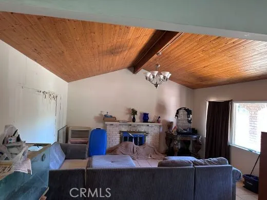 22107 Barbacoa Saugus, CA 91350