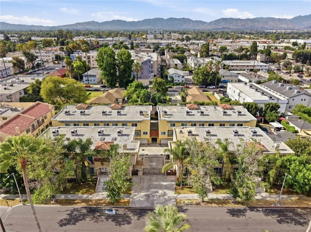 13629 Wyandotte #118 Van Nuys, CA 91405