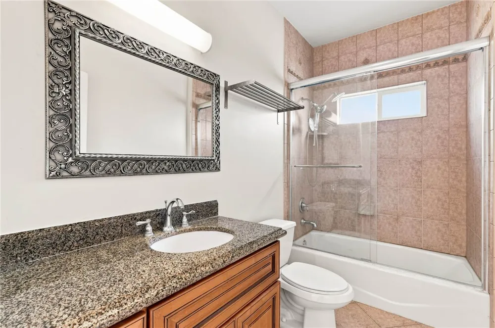 13629 Wyandotte #118 Van Nuys, CA 91405