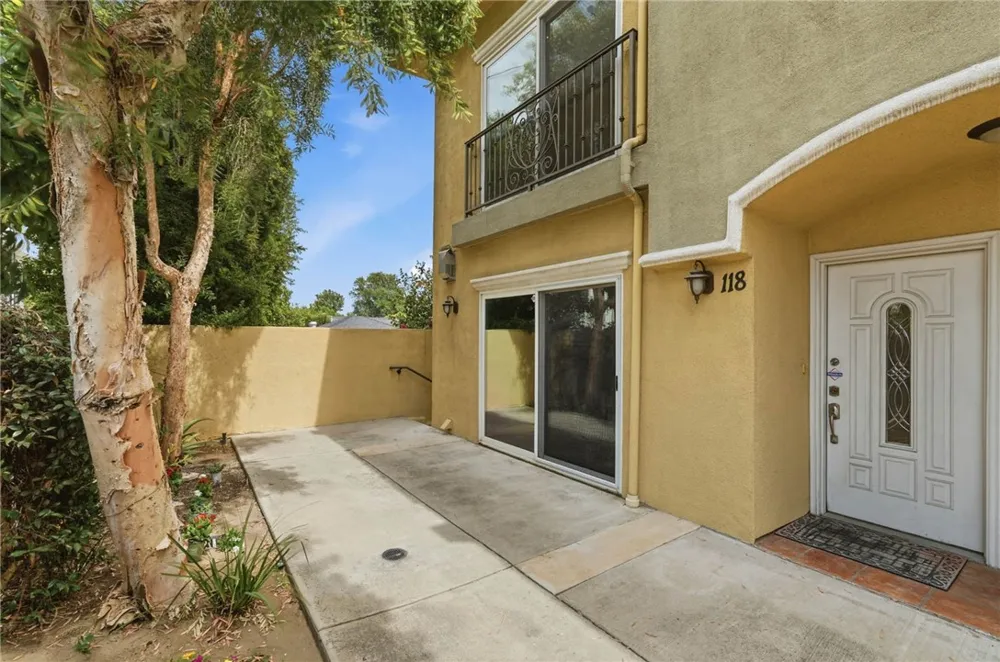 13629 Wyandotte #118 Van Nuys, CA 91405