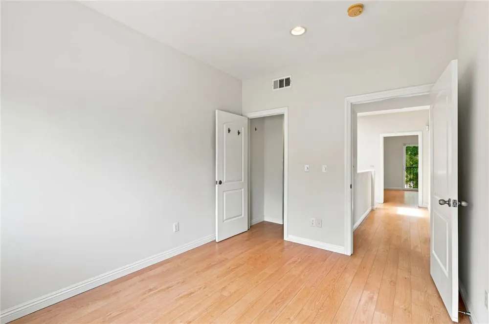 13629 Wyandotte #118 Van Nuys, CA 91405