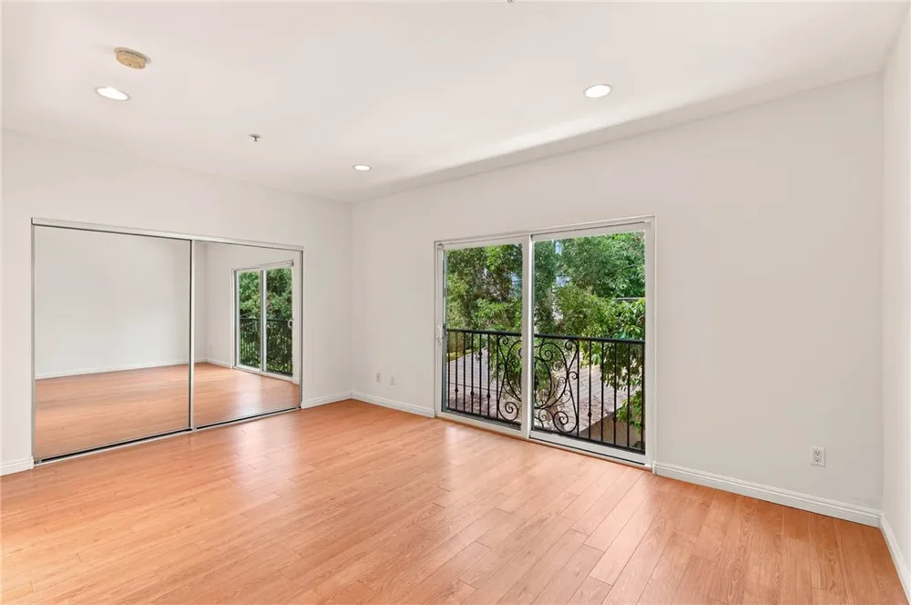 13629 Wyandotte #118 Van Nuys, CA 91405