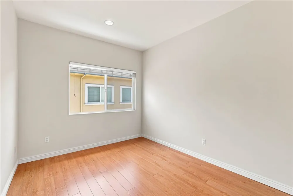 13629 Wyandotte #118 Van Nuys, CA 91405