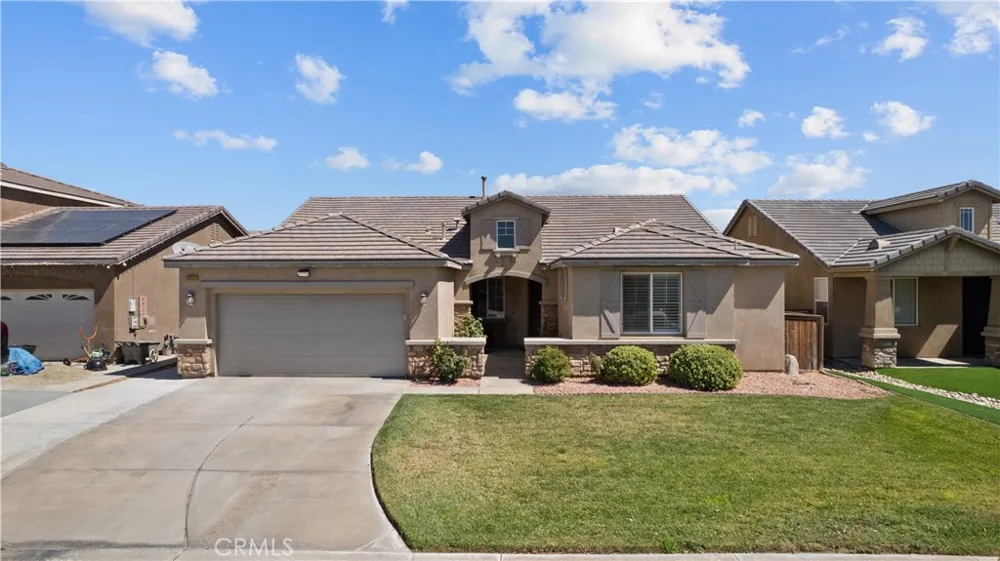 3023 Erica Rosamond, CA 93560