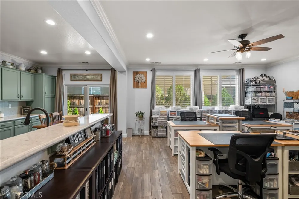 3023 Erica Rosamond, CA 93560
