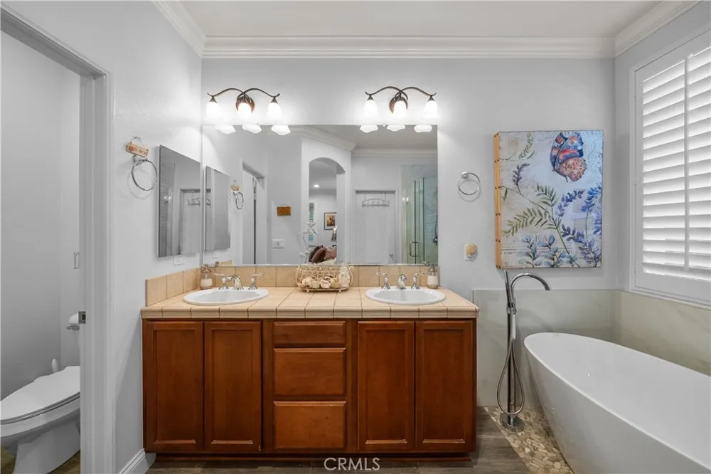 3023 Erica Rosamond, CA 93560