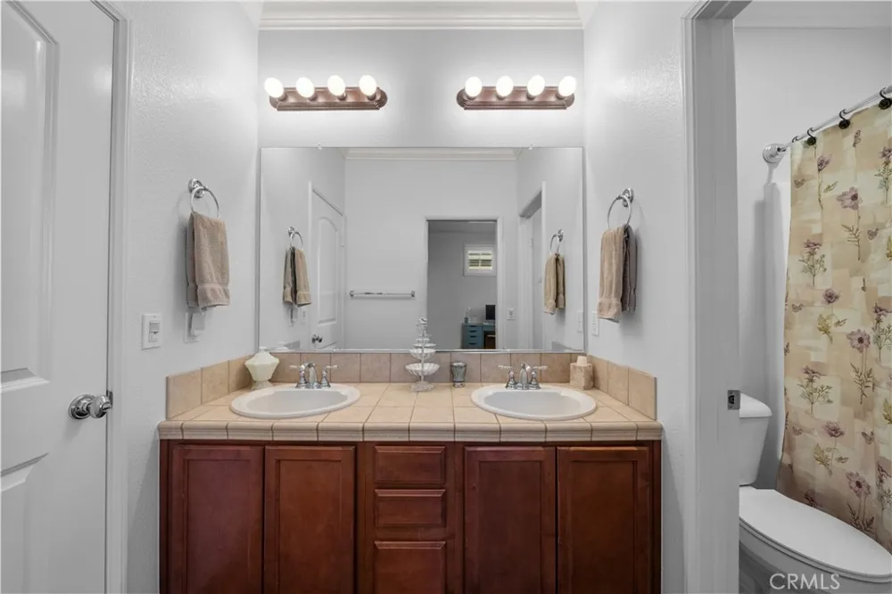 3023 Erica Rosamond, CA 93560