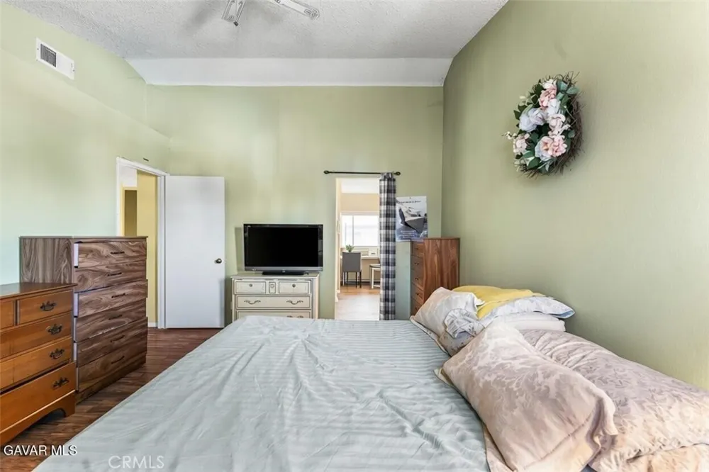 43329 Denmore Lancaster, CA 93535