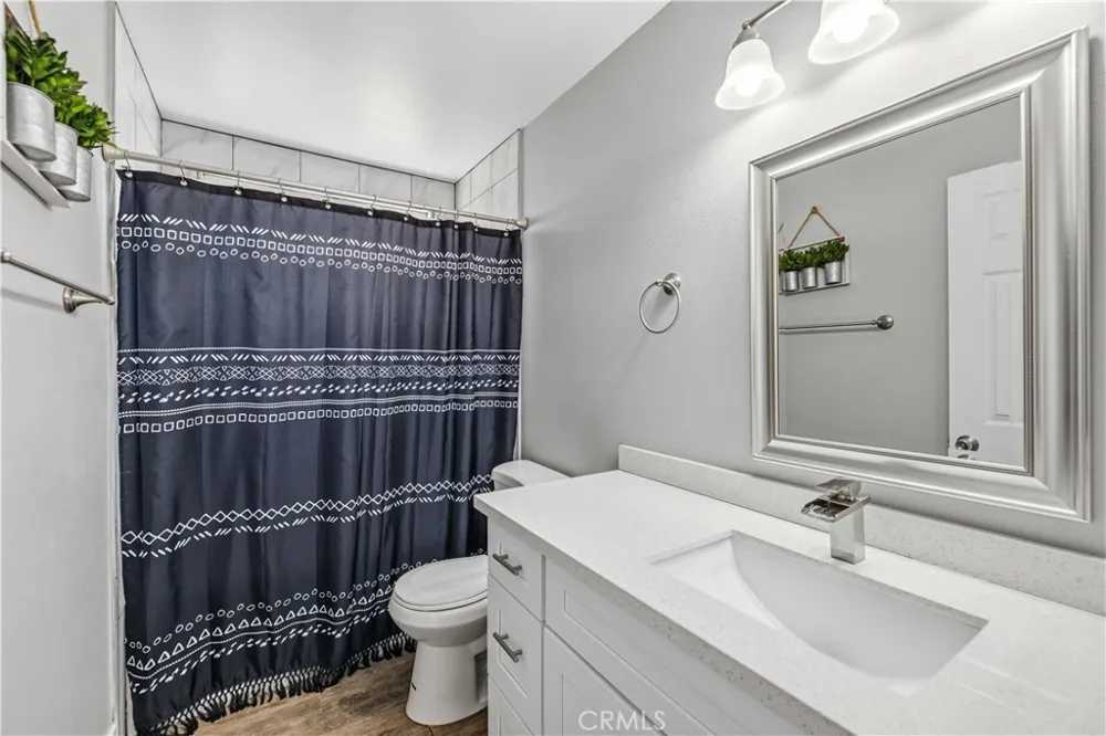 2050 Matthew Avenue Rosamond, CA 93560