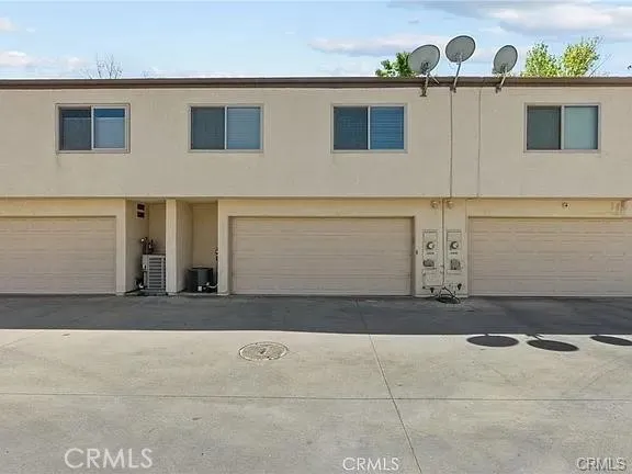 24644 Golfview Drive Valencia, CA 91355