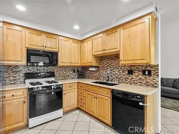 24644 Golfview Drive Valencia, CA 91355