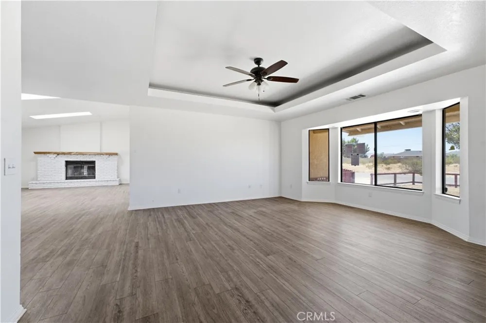 21640 Garibaldi Ct California City, CA 93505