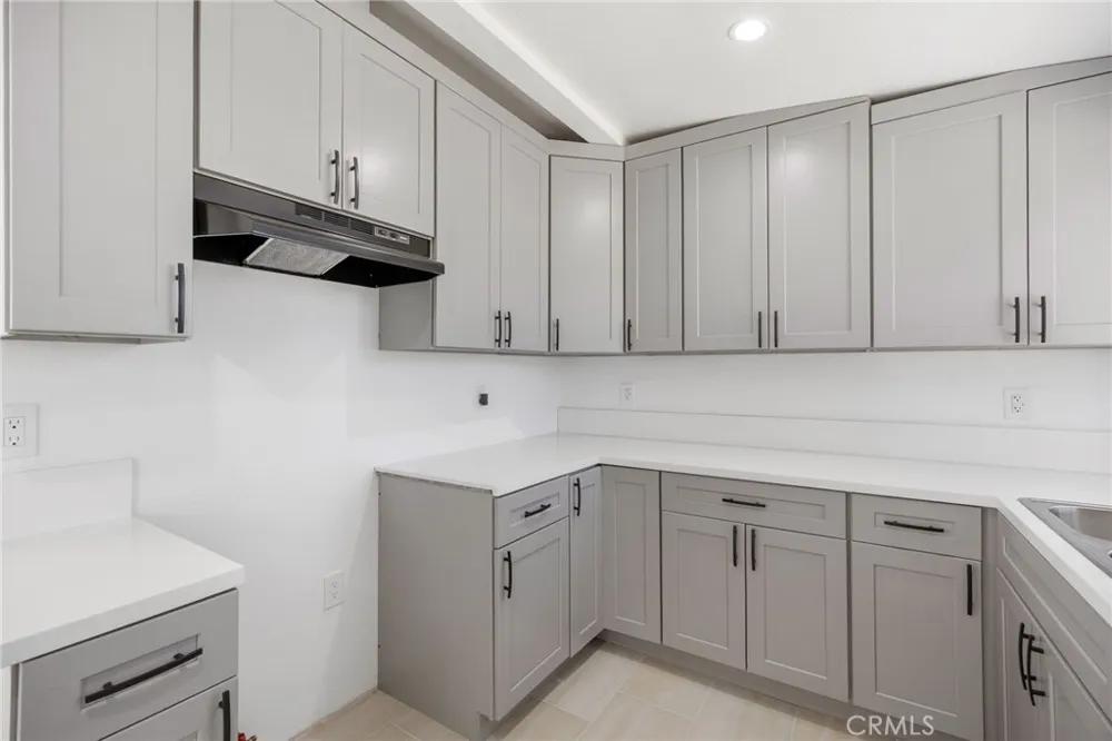 709 W Avenue H12 Lancaster, CA 93534