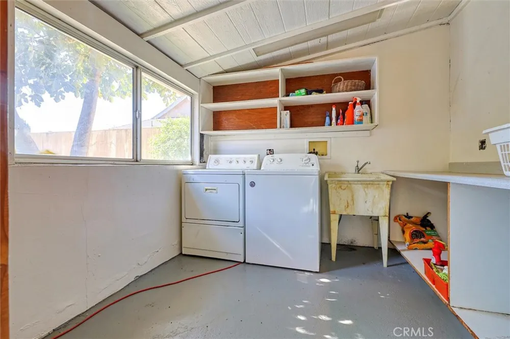 16326 Nordhoff Street North Hills, CA 91343