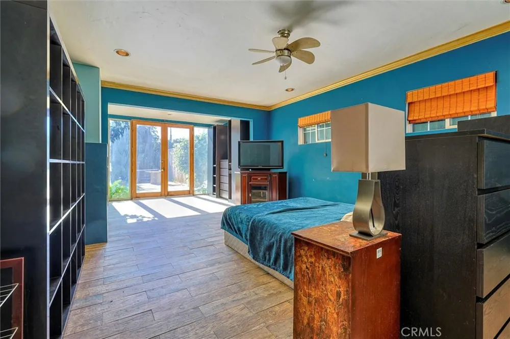 16326 Nordhoff Street North Hills, CA 91343
