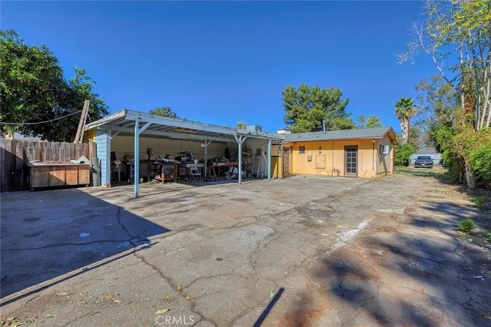 16326 Nordhoff Street North Hills, CA 91343