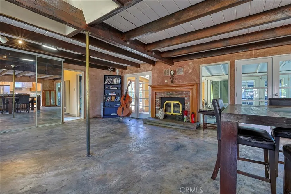 16326 Nordhoff Street North Hills, CA 91343