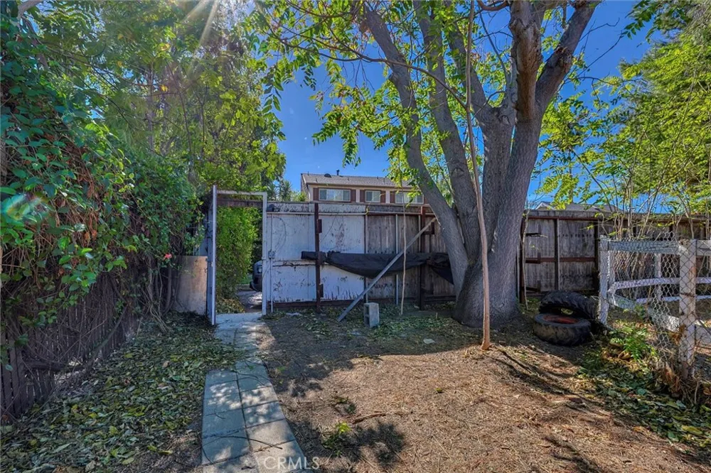 16326 Nordhoff Street North Hills, CA 91343