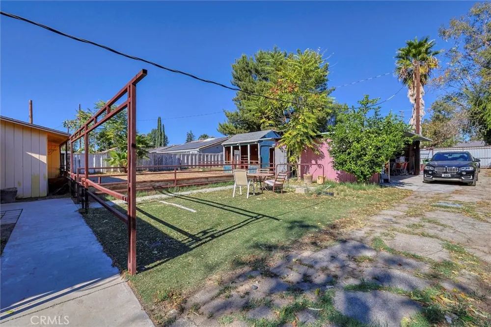 16326 Nordhoff Street North Hills, CA 91343