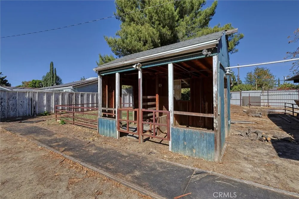16326 Nordhoff Street North Hills, CA 91343