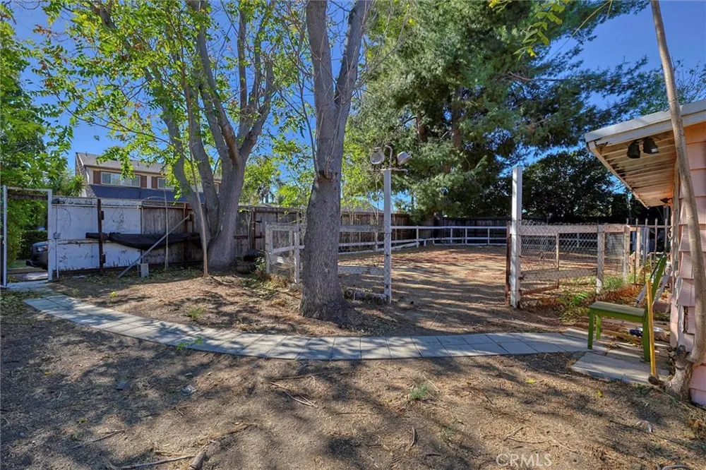 16326 Nordhoff Street North Hills, CA 91343